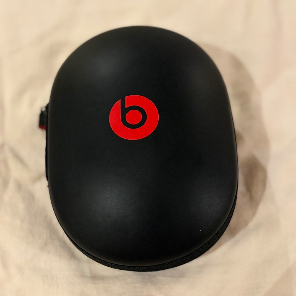 Beats Hard Case